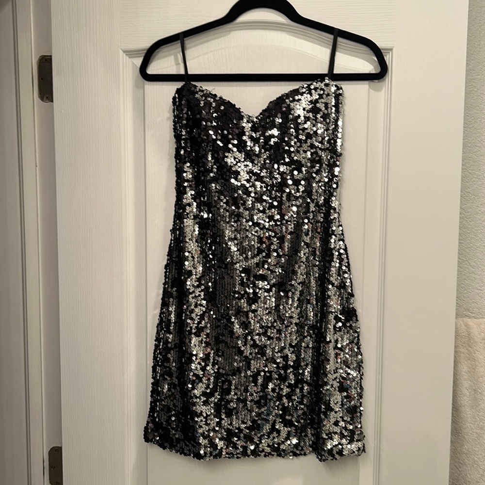 NWT XL Strapless Sequin Mini Dress